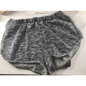 Comfy fitted short shorts